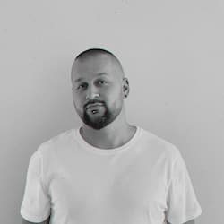 Tomáš